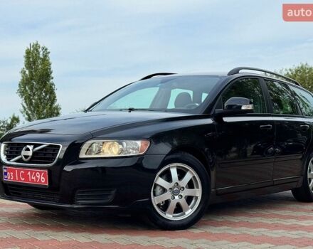 Черный Вольво В50, объемом двигателя 1.6 л и пробегом 208 тыс. км за 7900 $, фото 1 на Automoto.ua
