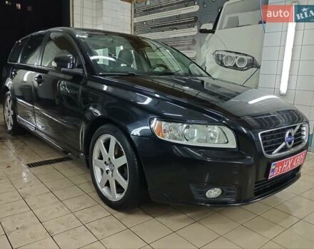 Чорний Вольво V50, об'ємом двигуна 1.6 л та пробігом 192 тис. км за 8750 $, фото 1 на Automoto.ua