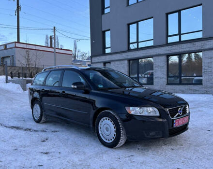 Чорний Вольво V50, об'ємом двигуна 1.6 л та пробігом 264 тис. км за 7600 $, фото 1 на Automoto.ua