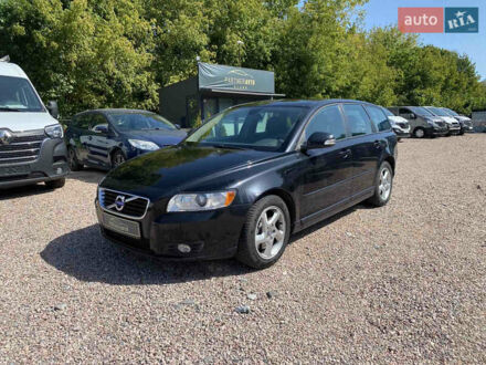 Вольво В50 2012 в Ровно на Automoto.ua Черный Вольво В50, объемом двигателя 2 л и пробегом 215 тыс. км за 8400 $, фото 1 на Automoto.ua