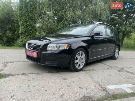 Черный Вольво В50, объемом двигателя 1.6 л и пробегом 231 тыс. км за 9350 $, фото 1 на Automoto.ua