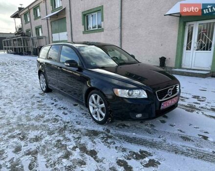 Чорний Вольво V50, об'ємом двигуна 1.6 л та пробігом 213 тис. км за 8450 $, фото 1 на Automoto.ua