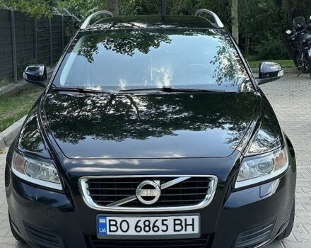 Черный Вольво В50, объемом двигателя 1.6 л и пробегом 257 тыс. км за 8620 $, фото 1 на Automoto.ua