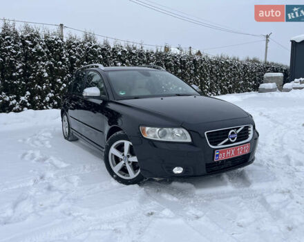 Чорний Вольво V50, об'ємом двигуна 1.6 л та пробігом 248 тис. км за 8900 $, фото 1 на Automoto.ua