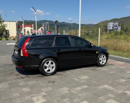 Чорний Вольво V50, об'ємом двигуна 1.6 л та пробігом 251 тис. км за 8500 $, фото 1 на Automoto.ua