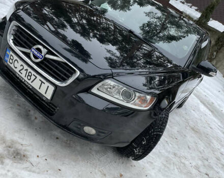 Чорний Вольво V50, об'ємом двигуна 1.6 л та пробігом 227 тис. км за 7800 $, фото 1 на Automoto.ua