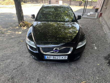 Вольво V50 2012 у Запоріжжя на Automoto.ua Чорний Вольво V50, об'ємом двигуна 1.6 л та пробігом 202 тис. км за 8999 $, фото 1 на Automoto.ua