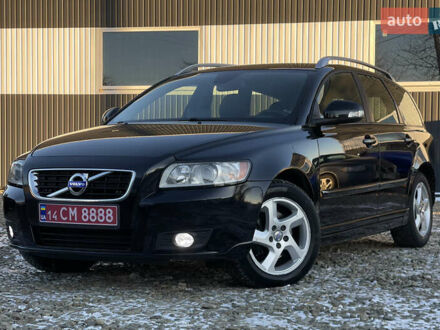 Черный Вольво В50, объемом двигателя 1.6 л и пробегом 208 тыс. км за 8950 $, фото 1 на Automoto.ua