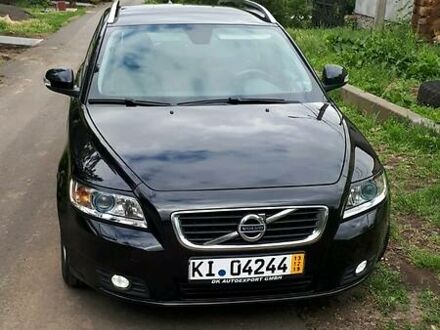 Вольво V50 2012 у Южне (Південне) на Automoto.ua Чорний Вольво V50, об'ємом двигуна 1.6 л та пробігом 280 тис. км за 8500 $, фото 1 на Automoto.ua