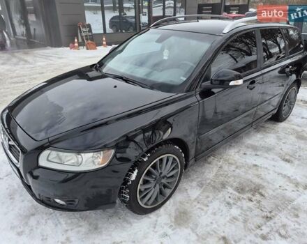 Чорний Вольво V50, об'ємом двигуна 1.6 л та пробігом 219 тис. км за 9000 $, фото 1 на Automoto.ua