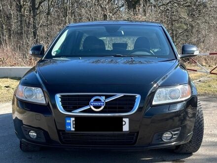 Чорний Вольво V50, об'ємом двигуна 1.6 л та пробігом 275 тис. км за 8700 $, фото 1 на Automoto.ua