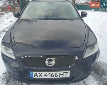 Черный Вольво В50, объемом двигателя 1.6 л и пробегом 282 тыс. км за 7600 $, фото 1 на Automoto.ua