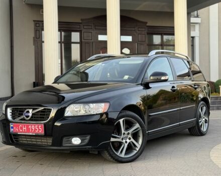 Чорний Вольво V50, об'ємом двигуна 1.6 л та пробігом 222 тис. км за 8888 $, фото 1 на Automoto.ua
