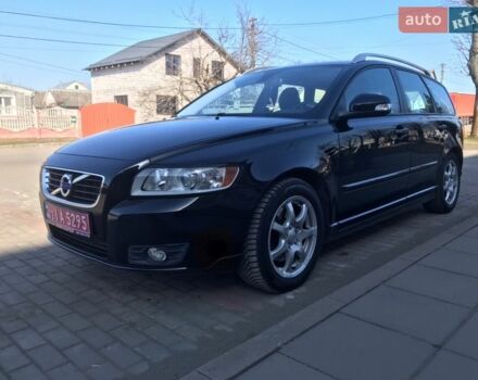 Черный Вольво В50, объемом двигателя 2 л и пробегом 302 тыс. км за 9255 $, фото 1 на Automoto.ua