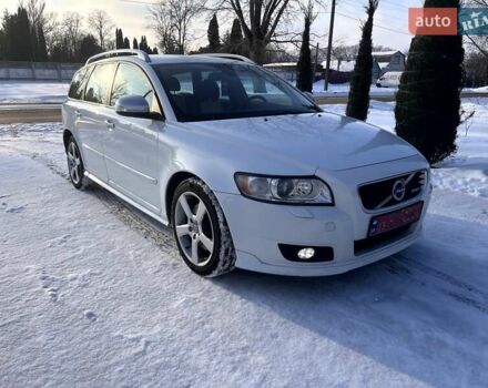 Чорний Вольво V50, об'ємом двигуна 2 л та пробігом 296 тис. км за 10300 $, фото 1 на Automoto.ua