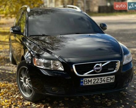 Черный Вольво В50, объемом двигателя 1.6 л и пробегом 255 тыс. км за 9200 $, фото 1 на Automoto.ua