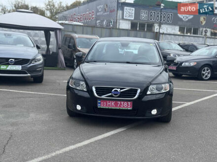 Вольво V50 2012 у Києві на Automoto.ua Чорний Вольво V50, об'ємом двигуна 2 л та пробігом 200 тис. км за 11300 $, фото 1 на Automoto.ua