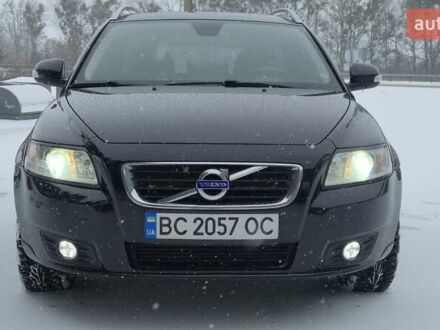 Черный Вольво В50, объемом двигателя 1.56 л и пробегом 276 тыс. км за 9049 $, фото 1 на Automoto.ua