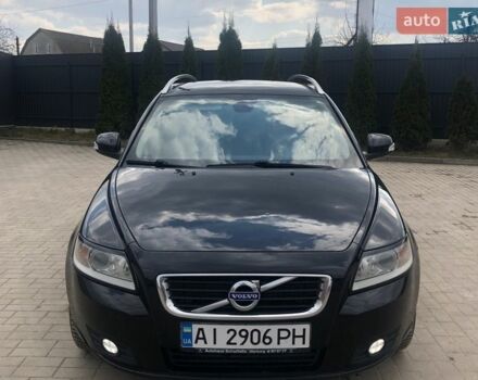 Черный Вольво В50, объемом двигателя 1.6 л и пробегом 274 тыс. км за 8300 $, фото 1 на Automoto.ua