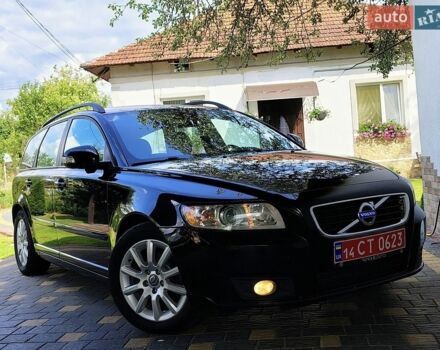 Чорний Вольво V50, об'ємом двигуна 1.6 л та пробігом 215 тис. км за 7700 $, фото 1 на Automoto.ua