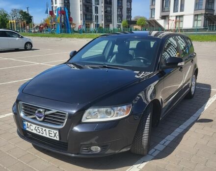 Чорний Вольво V50, об'ємом двигуна 1.6 л та пробігом 256 тис. км за 7800 $, фото 1 на Automoto.ua