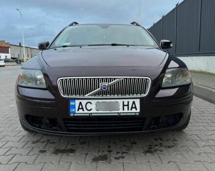 Вольво В50 2006 в Луцке на Automoto.ua Фиолетовый Вольво В50, объемом двигателя 2 л и пробегом 302 тыс. км за 3900 $, фото 2 на Automoto.ua