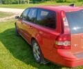 Червоний Вольво V50, об'ємом двигуна 2 л та пробігом 350 тис. км за 4200 $, фото 1 на Automoto.ua