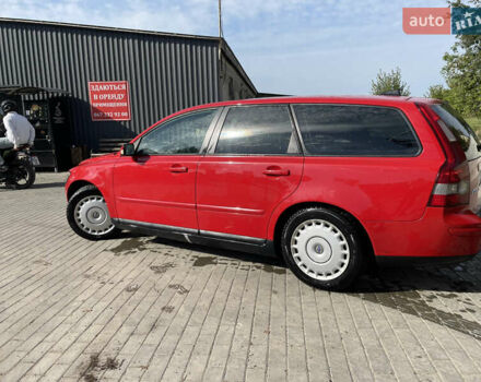 Красный Вольво В50, объемом двигателя 2 л и пробегом 298 тыс. км за 5000 $, фото 6 на Automoto.ua