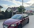 Красный Вольво В50, объемом двигателя 1.6 л и пробегом 350 тыс. км за 4150 $, фото 1 на Automoto.ua