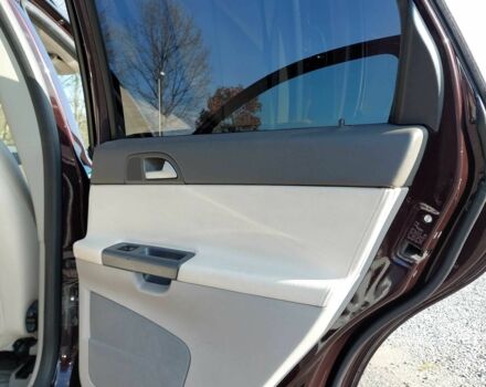 Червоний Вольво V50, об'ємом двигуна 2 л та пробігом 269 тис. км за 5500 $, фото 17 на Automoto.ua