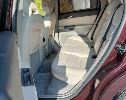 Червоний Вольво V50, об'ємом двигуна 2 л та пробігом 269 тис. км за 5500 $, фото 10 на Automoto.ua