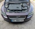 Вольво В50 2006 в Луцке на Automoto.ua Красный Вольво В50, объемом двигателя 2 л и пробегом 400 тыс. км за 5300 $, фото 4 на Automoto.ua