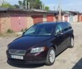 Красный Вольво В50, объемом двигателя 2 л и пробегом 282 тыс. км за 6000 $, фото 1 на Automoto.ua
