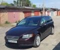 Красный Вольво В50, объемом двигателя 2 л и пробегом 285 тыс. км за 5000 $, фото 1 на Automoto.ua