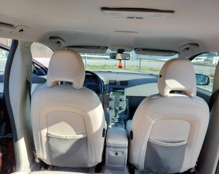 Червоний Вольво V50, об'ємом двигуна 2 л та пробігом 269 тис. км за 5500 $, фото 13 на Automoto.ua