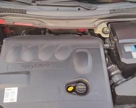 Червоний Вольво V50, об'ємом двигуна 2 л та пробігом 230 тис. км за 3500 $, фото 11 на Automoto.ua