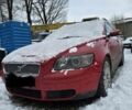 Червоний Вольво V50, об'ємом двигуна 2 л та пробігом 333 тис. км за 2400 $, фото 1 на Automoto.ua