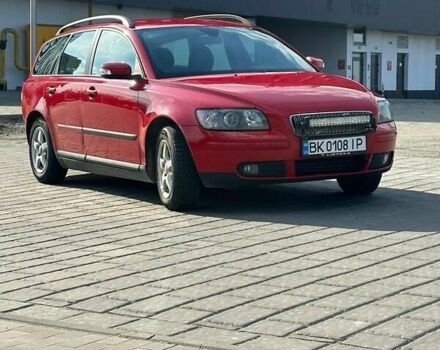 Красный Вольво В50, объемом двигателя 1.8 л и пробегом 281 тыс. км за 5300 $, фото 11 на Automoto.ua