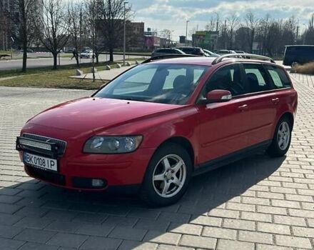 Красный Вольво В50, объемом двигателя 1.8 л и пробегом 281 тыс. км за 5300 $, фото 7 на Automoto.ua