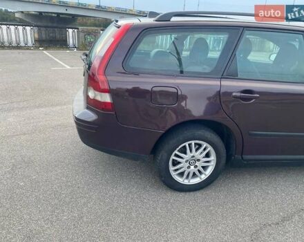 Червоний Вольво V50, об'ємом двигуна 1.56 л та пробігом 326 тис. км за 7300 $, фото 7 на Automoto.ua