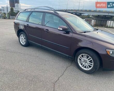 Червоний Вольво V50, об'ємом двигуна 1.56 л та пробігом 326 тис. км за 7300 $, фото 6 на Automoto.ua