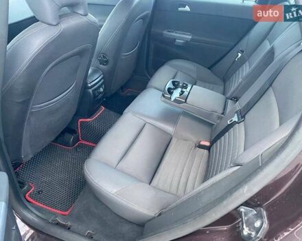 Червоний Вольво V50, об'ємом двигуна 1.56 л та пробігом 326 тис. км за 7300 $, фото 12 на Automoto.ua