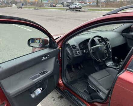 Красный Вольво В50, объемом двигателя 1.6 л и пробегом 384 тыс. км за 6299 $, фото 8 на Automoto.ua