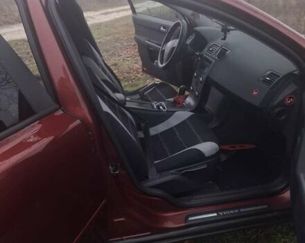 Красный Вольво В50, объемом двигателя 2 л и пробегом 244 тыс. км за 6200 $, фото 13 на Automoto.ua