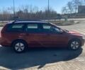 Красный Вольво В50, объемом двигателя 1.56 л и пробегом 291 тыс. км за 4000 $, фото 2 на Automoto.ua