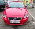 Красный Вольво В50, объемом двигателя 1.56 л и пробегом 210 тыс. км за 6500 $, фото 1 на Automoto.ua