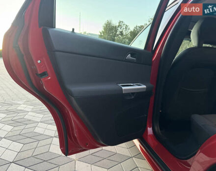 Червоний Вольво V50, об'ємом двигуна 1.6 л та пробігом 173 тис. км за 7700 $, фото 50 на Automoto.ua
