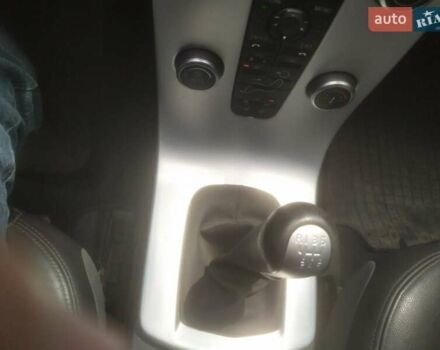 Красный Вольво В50, объемом двигателя 1.6 л и пробегом 312 тыс. км за 8350 $, фото 7 на Automoto.ua