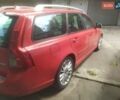 Красный Вольво В50, объемом двигателя 1.6 л и пробегом 312 тыс. км за 8350 $, фото 1 на Automoto.ua