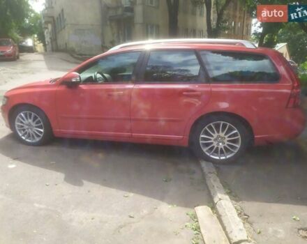Красный Вольво В50, объемом двигателя 1.6 л и пробегом 312 тыс. км за 8350 $, фото 3 на Automoto.ua